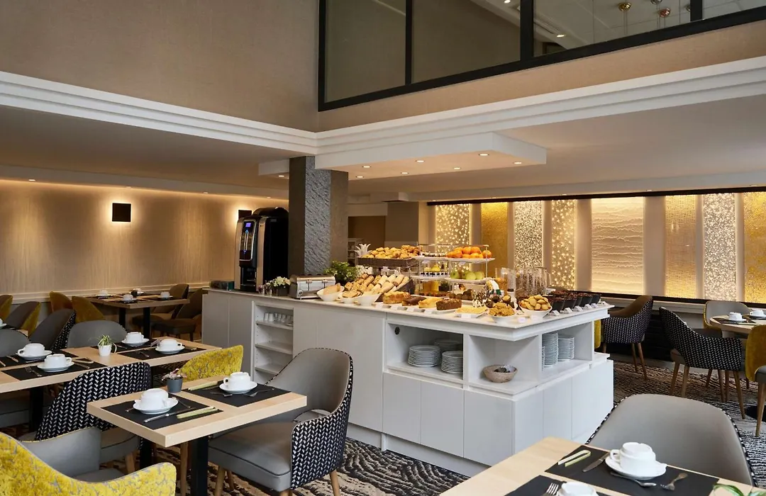 Best Western Plus Hotel Carlton Annecy-1